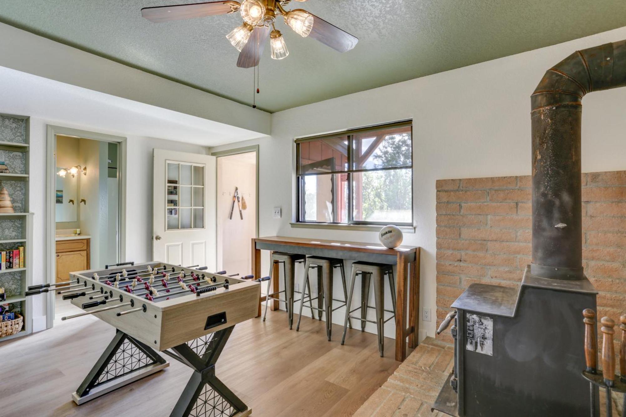 Pet-Friendly Escape With Game Room And Fire Pit! North Fork 外观 照片