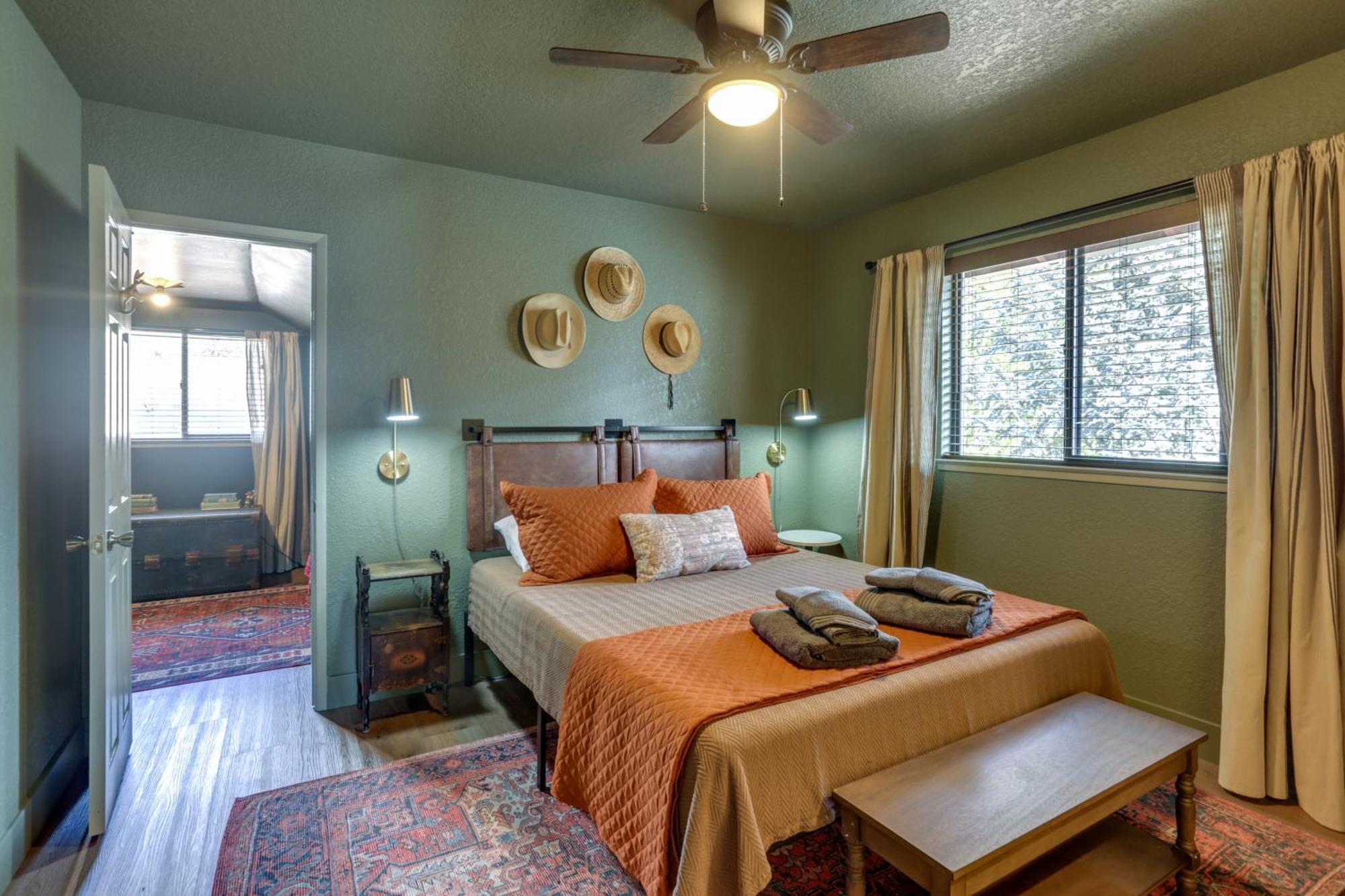 Pet-Friendly Escape With Game Room And Fire Pit! North Fork 外观 照片